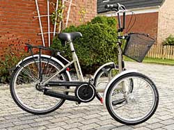 T-Bike für Menschen mit Behinderung beim Fahrradverleih Klattenberg in Neuharlingersiel